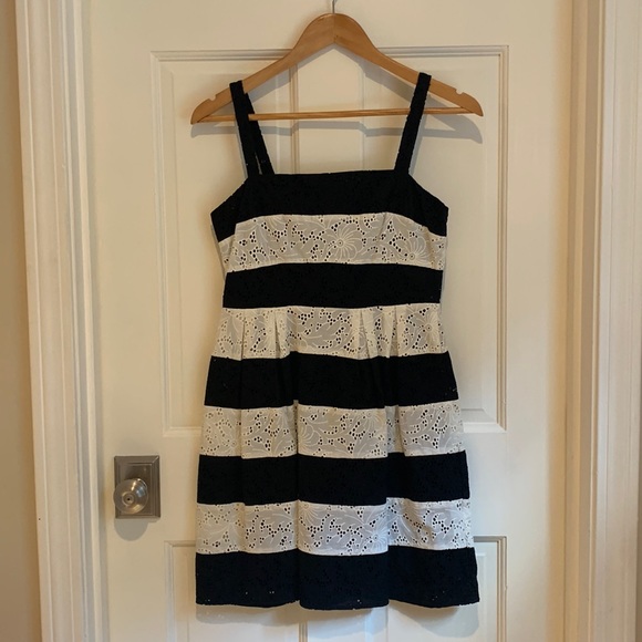 Loft cream and black striped eyelet dress size 2P - Picture 1 of 10